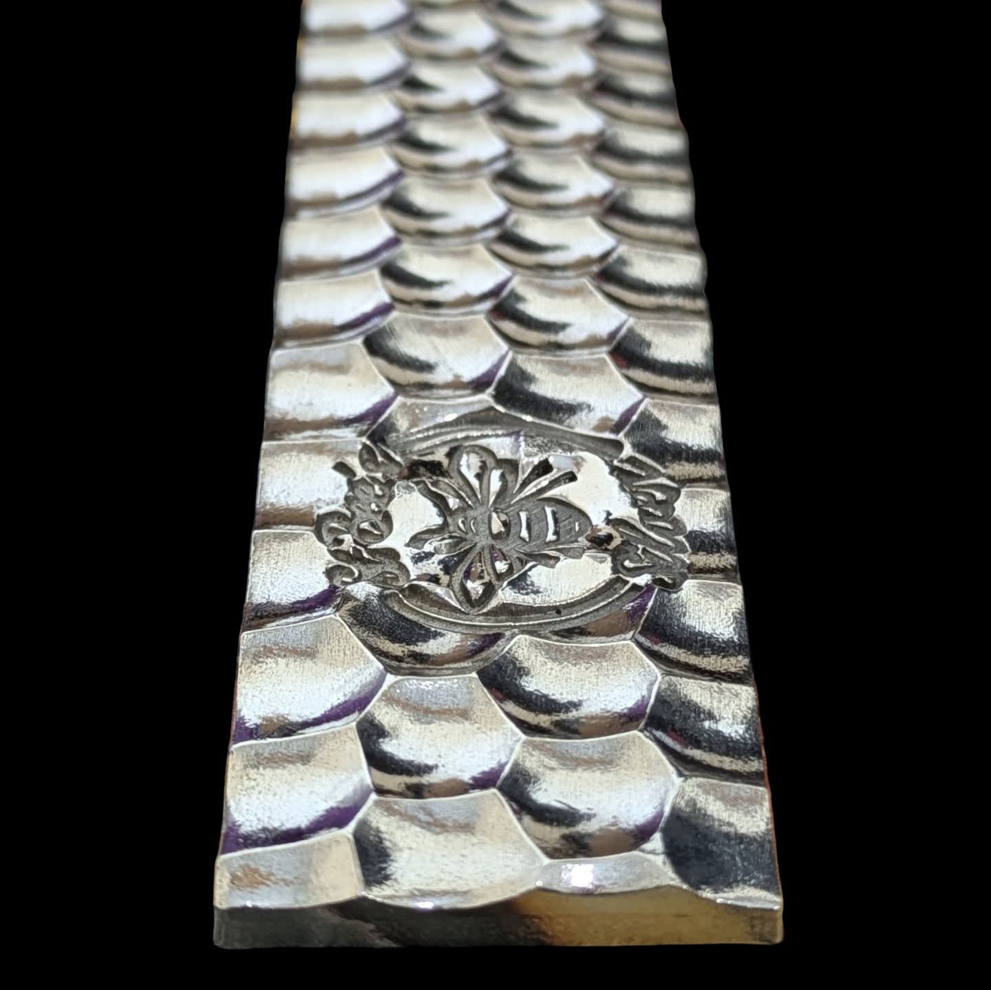 'Honey Bar' 4.14 oz .999 Fine Silver Bar, Hand Crafted by St Bee's in England, Shiny Finish, Includes Wood Treasure Chest, COA, Mint Condition, Limited Edition