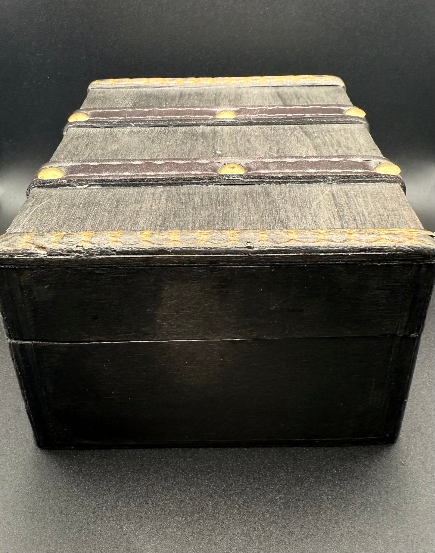 'Honey Bar' 4.14 oz .999 Fine Silver Bar, Hand Crafted by St Bee's in England, Shiny Finish, Includes Wood Treasure Chest, COA, Mint Condition, Limited Edition