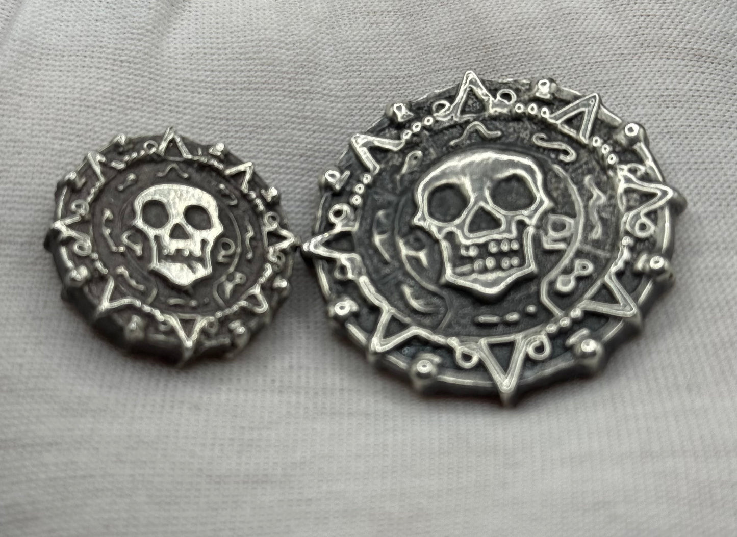 'Aztec Silver Doubloon' Pirate Treasure Hand Crafted by Peculiar Coins 1.5 Troy Ounce .999 Fine Silver Round 2 Piece Set Double Sided Skull Antique Finish Includes Wood Treasure Chest, Capsule & COA Mint Condition