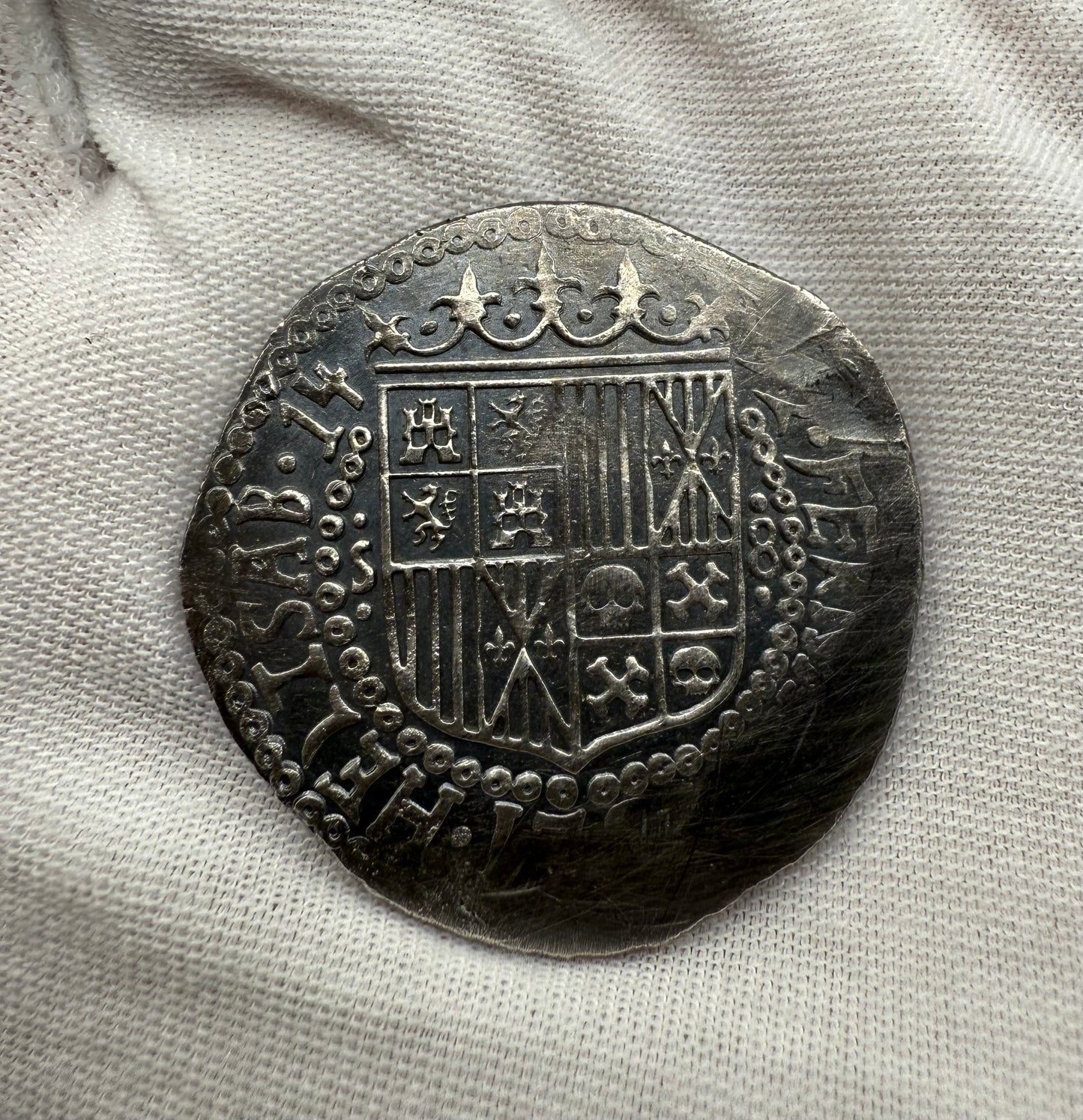 '1492 The Kraken' Pirate Treasure Hand Crafted by Peculiar Coins 27 Gram .999 Fine Silver Round Spanish Shield Design Antique Finish Includes Wood Treasure Chest, Capsule & COA Mint Condition