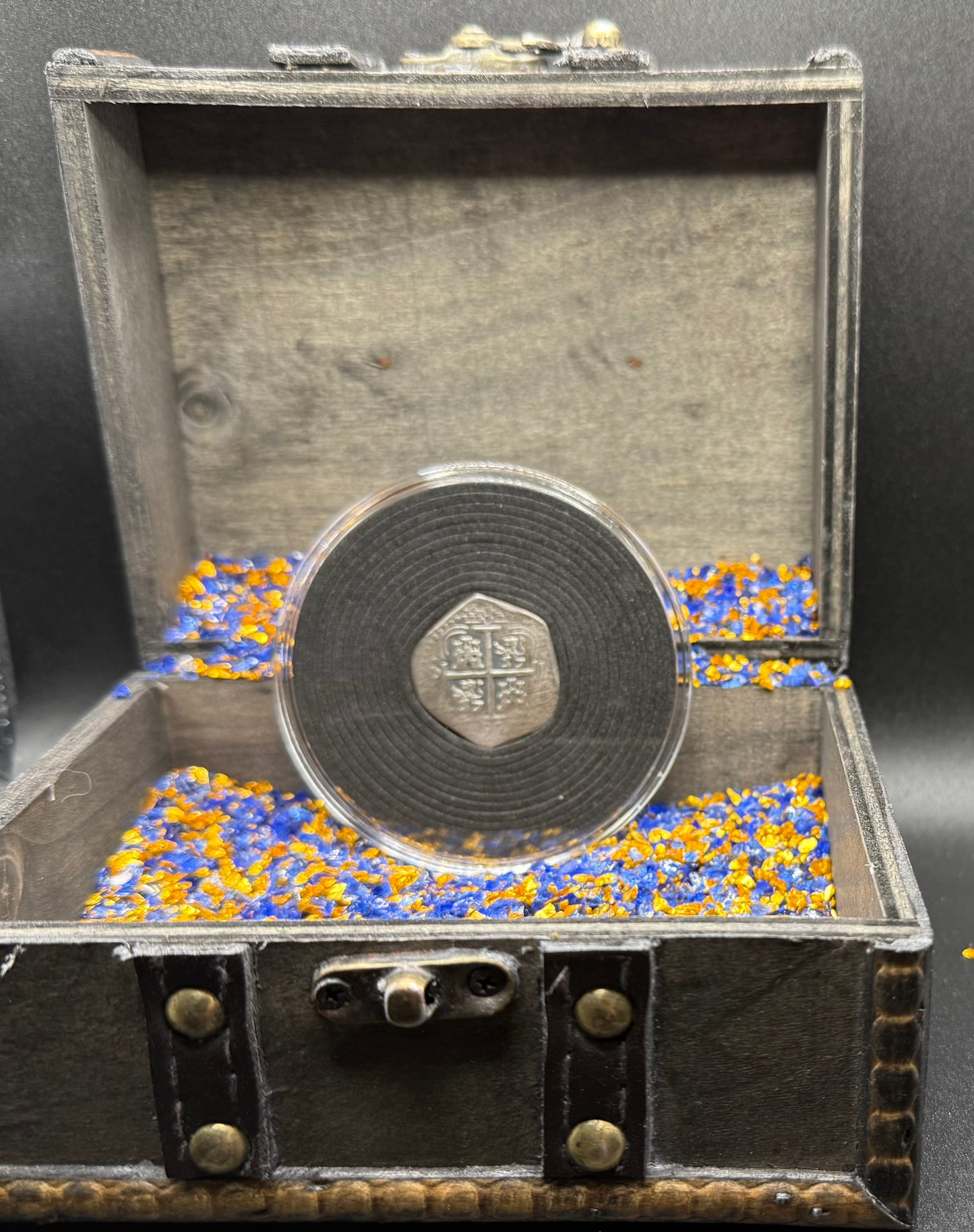 '1751 Spanish Cob' Pirate Treasure Hand Crafted by Peculiar Coins 27 Gram .999 Fine Silver Round Pillars & Waves Design Thick Clip Antique Finish Includes Wood Treasure Chest, Capsule & COA Mint Condition