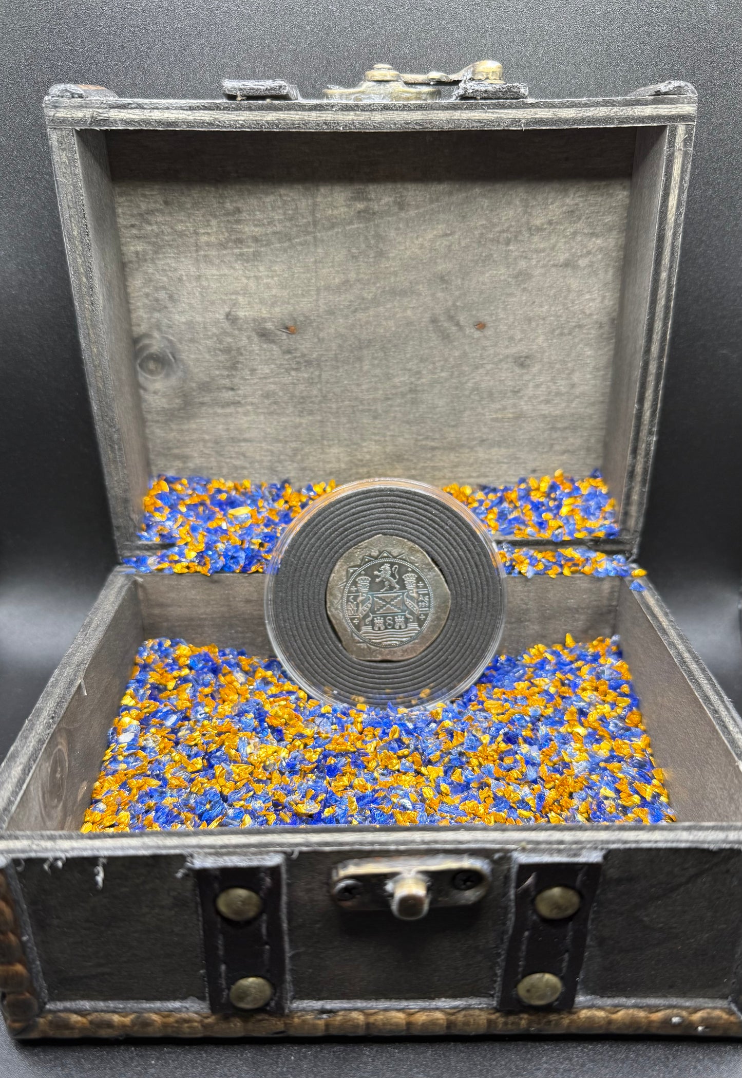 Colorized '1715 Fleet 300th Anniversary 8 Reales Silver Cob' Hand Crafted by Daniel Carr 28 Grams .999 Fine Silver Round Includes Wood Treasure Chest, Capsule & COA (Rare 1 of 18)