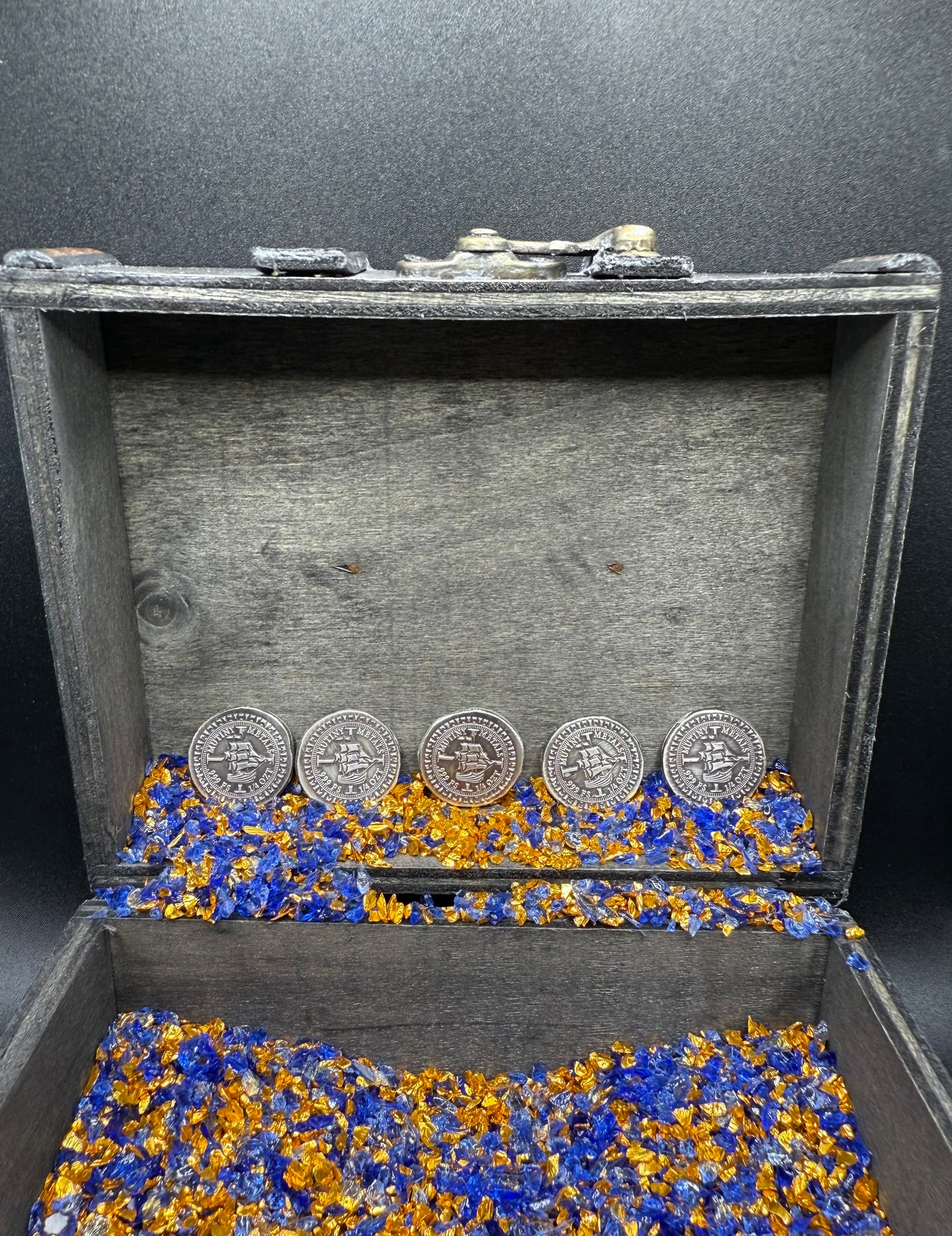 'Silver Doubloon' Pirate Treasure Hand Crafted by Mutiny Metals 1.25 Troy Ounce .999 Fine Silver Round 5 Piece Set Antique Finish Includes Wood Treasure Chest, Capsule & COA