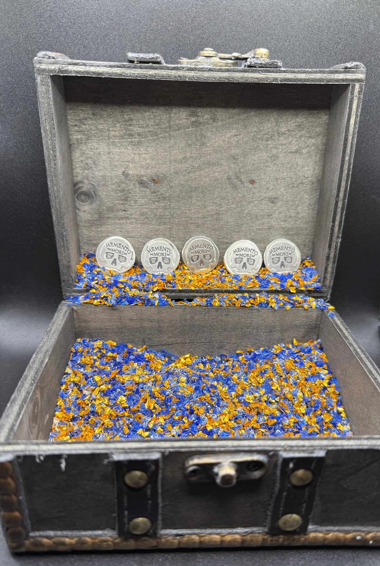 'Memento Mori' Pirate Treasure Hand Crafted by Mutiny Metals 1.25 Troy Ounce .999 Fine Silver Round 5 Piece Set Antique Finish Includes Wood Treasure Chest, Capsule & COA