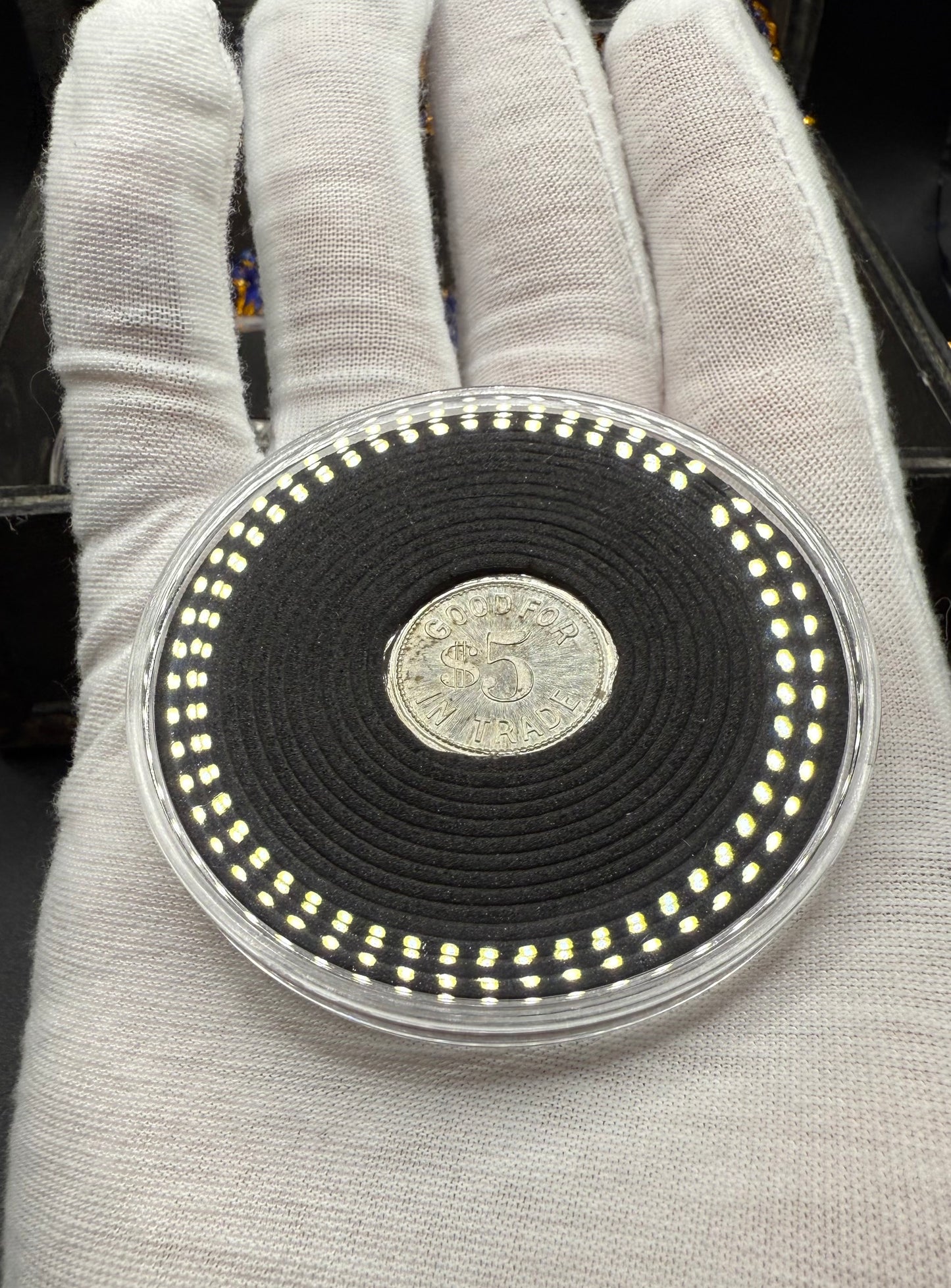 'Memento Vivere' Pirate Treasure by Mutiny Metals 1.25 Troy Ounce .999 Fine Silver Round 5 Piece Set Antique Finish Includes Wood Treasure Chest, Capsule & COA