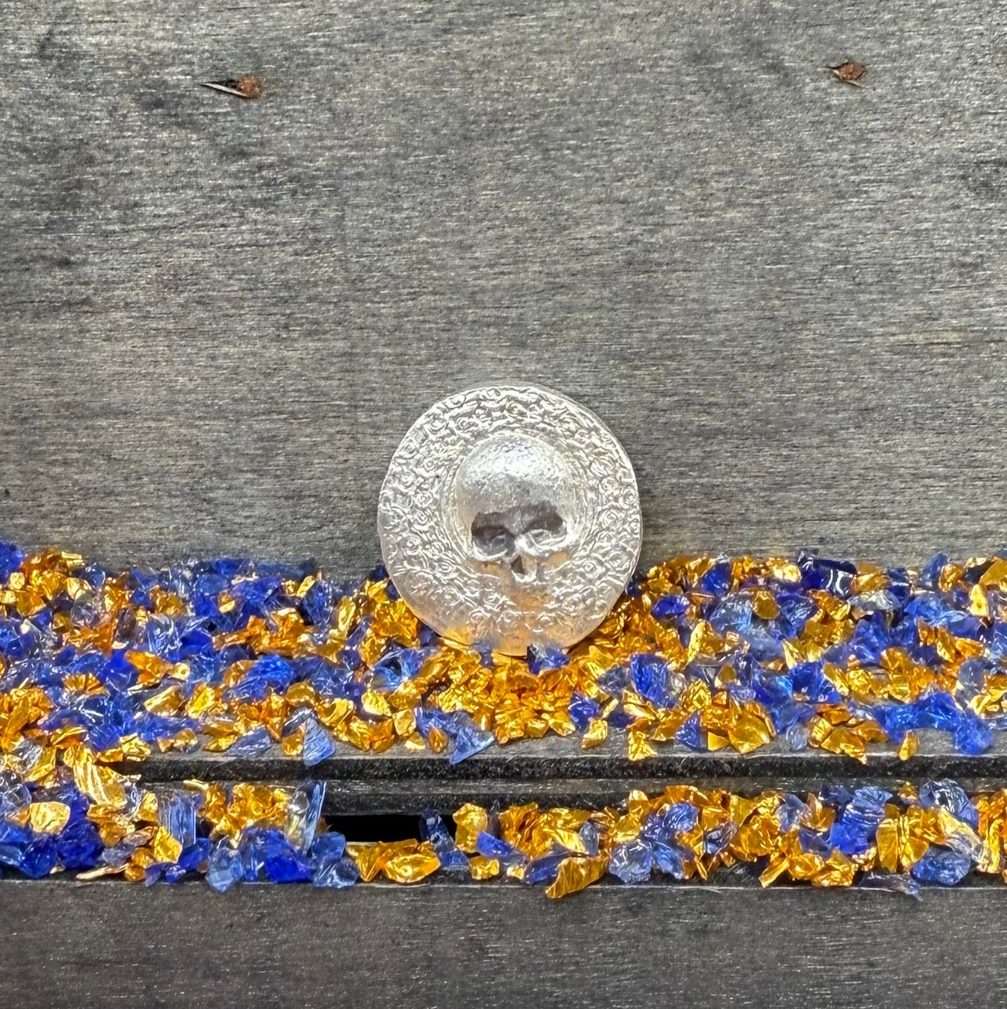 'Skully Round' Pirate Treasure Hand Crafted by Mutiny Metals .5 Troy Ounce .999 Fine Silver Round Antique Finish Includes Wood Treasure Chest, Capsule & COA Mint Condition