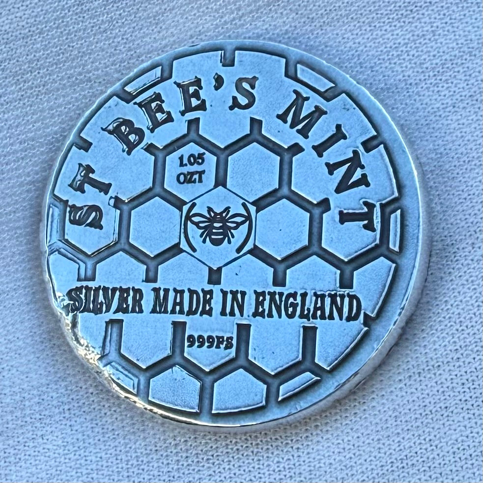 Pokémon ' Gengar' 1.05 oz .999 Pure Silver Round Hand Crafted by St Bee's in England, Satin Finish, Includes Poké Ball & COA, Mint Condition Limited Edition