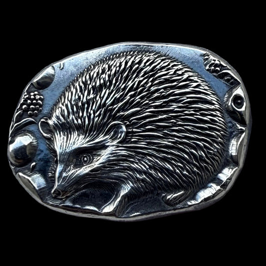 'Hedgehog' .5 oz .999 Pure Silver Nugget Hand Crafted by St Bee's in England, Shiny Finish, Includes Wooden Box & COA, Mint Condition Limited Edition