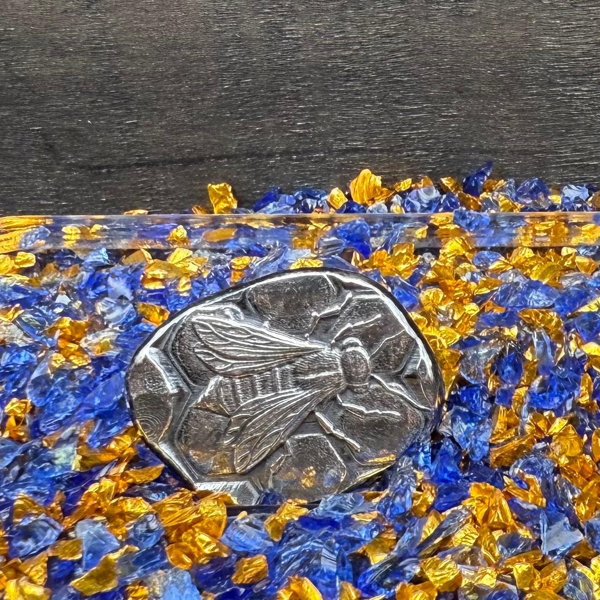 'Honey Bee' .5 oz .999 Pure Silver Nugget Hand Crafted by St Bee's in England, Shiny Finish, Includes Wooden Box & COA, Mint Condition Limited Edition