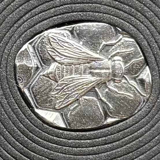 'Honey Bee' .5 oz .999 Pure Silver Nugget Hand Crafted by St Bee's in England, Shiny Finish, Includes Wooden Box & COA, Mint Condition Limited Edition