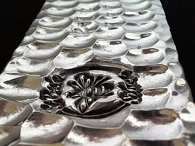 'Honey Bar' 4.14 oz .999 Fine Silver Bar, Hand Crafted by St Bee's in England, Shiny Finish, Includes Wood Treasure Chest, COA, Mint Condition, Limited Edition