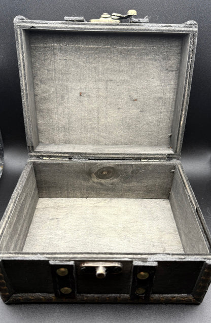 Colorized American Heroes September 11th 2001 $1 American Silver Eagle Coin Brilliant Uncirculated Excellent Condition Satin Finish Includes New Capsule, COA & Wooden Treasure Box