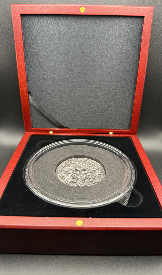 'The Jolly Roger Pirate' Hand Crafted 3.5 Troy Ounce .999 Fine Silver Round Pirate Captain Design Antique Finish Includes Wood Treasure Box, Capsule & COA Limited Edition (1 of 30)