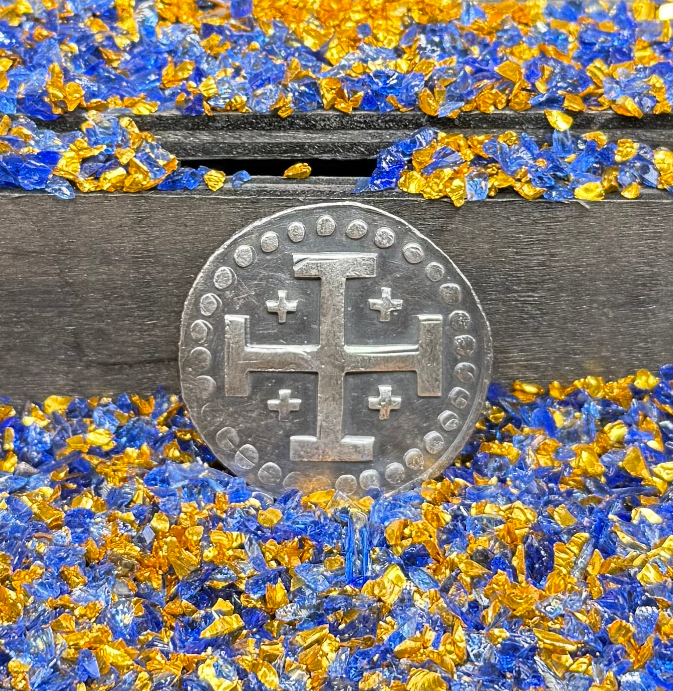 'Avery Pirate Coin' Pirate Treasure Hand Crafted by Peculiar Coins 27 Gram .999 Fine Silver Round Crusader's Cross Design Antique Finish Includes Wood Treasure Chest, Capsule & COA Mint Condition