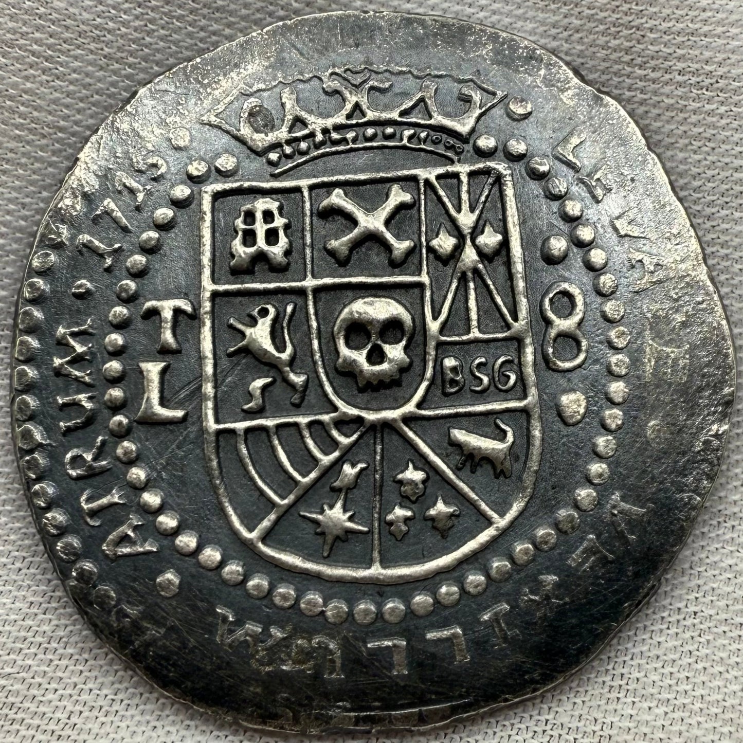 '1715 Spanish Silver' Pirate Treasure Hand Crafted by Peculiar Coins 27 Gram .999 Fine Silver Round Antique Finish Includes Wood Treasure Chest, Capsule & COA Mint Condition