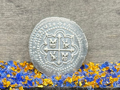 '1715 Spanish Silver' Pirate Treasure Hand Crafted by Peculiar Coins 27 Gram .999 Fine Silver Round Antique Finish Includes Wood Treasure Chest, Capsule & COA Mint Condition