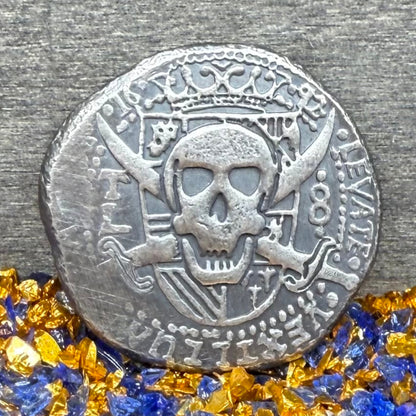 '1692 Piece of Eight' Pirate Treasure Hand Crafted by Peculiar Coins 27 Gram .999 Fine Silver Round Antique Finish Includes Wood Treasure Chest, Capsule & COA Mint Condition