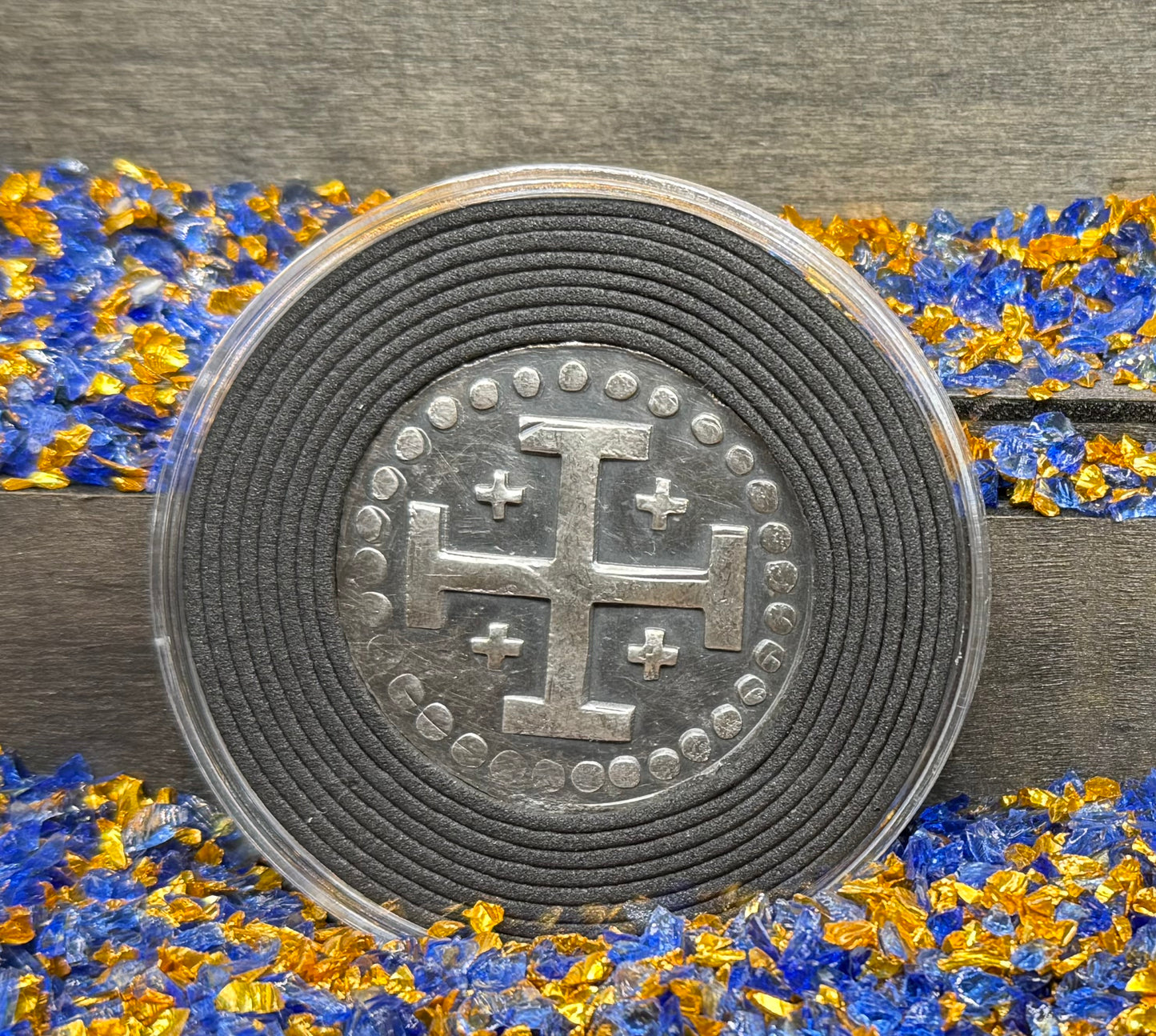 'Avery Pirate Coin' Pirate Treasure Hand Crafted by Peculiar Coins 27 Gram .999 Fine Silver Round Crusader's Cross Design Antique Finish Includes Wood Treasure Chest, Capsule & COA Mint Condition