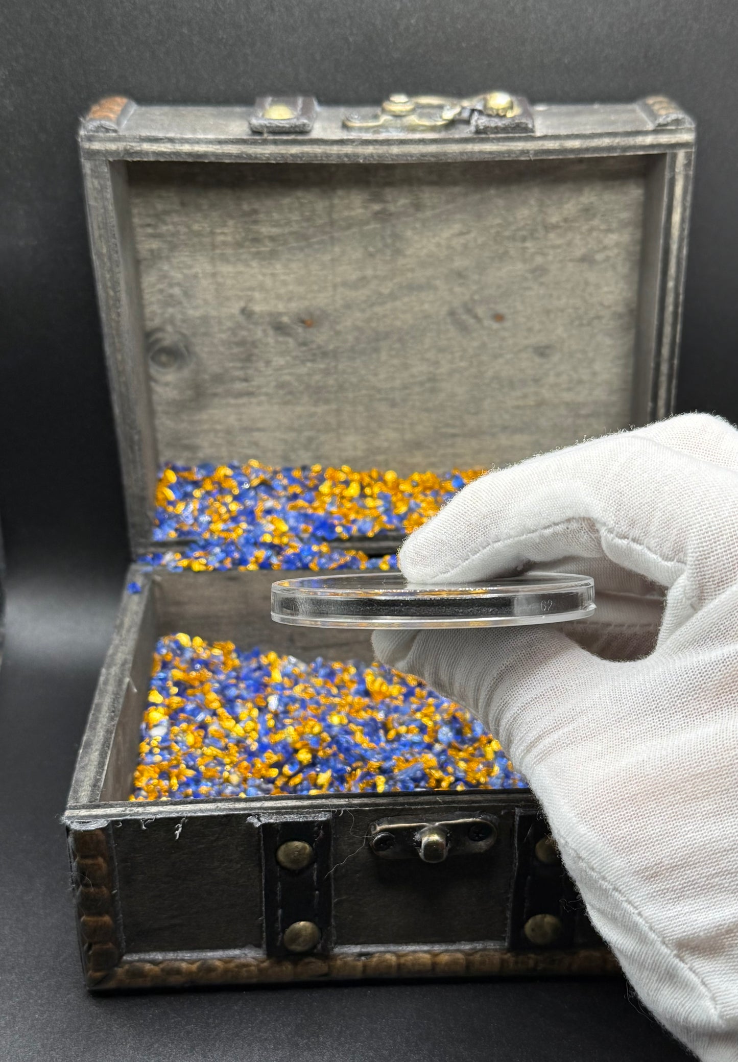 'Avery Pirate Coin' Pirate Treasure Hand Crafted by Peculiar Coins 27 Gram .999 Fine Silver Round Crusader's Cross Design Antique Finish Includes Wood Treasure Chest, Capsule & COA Mint Condition