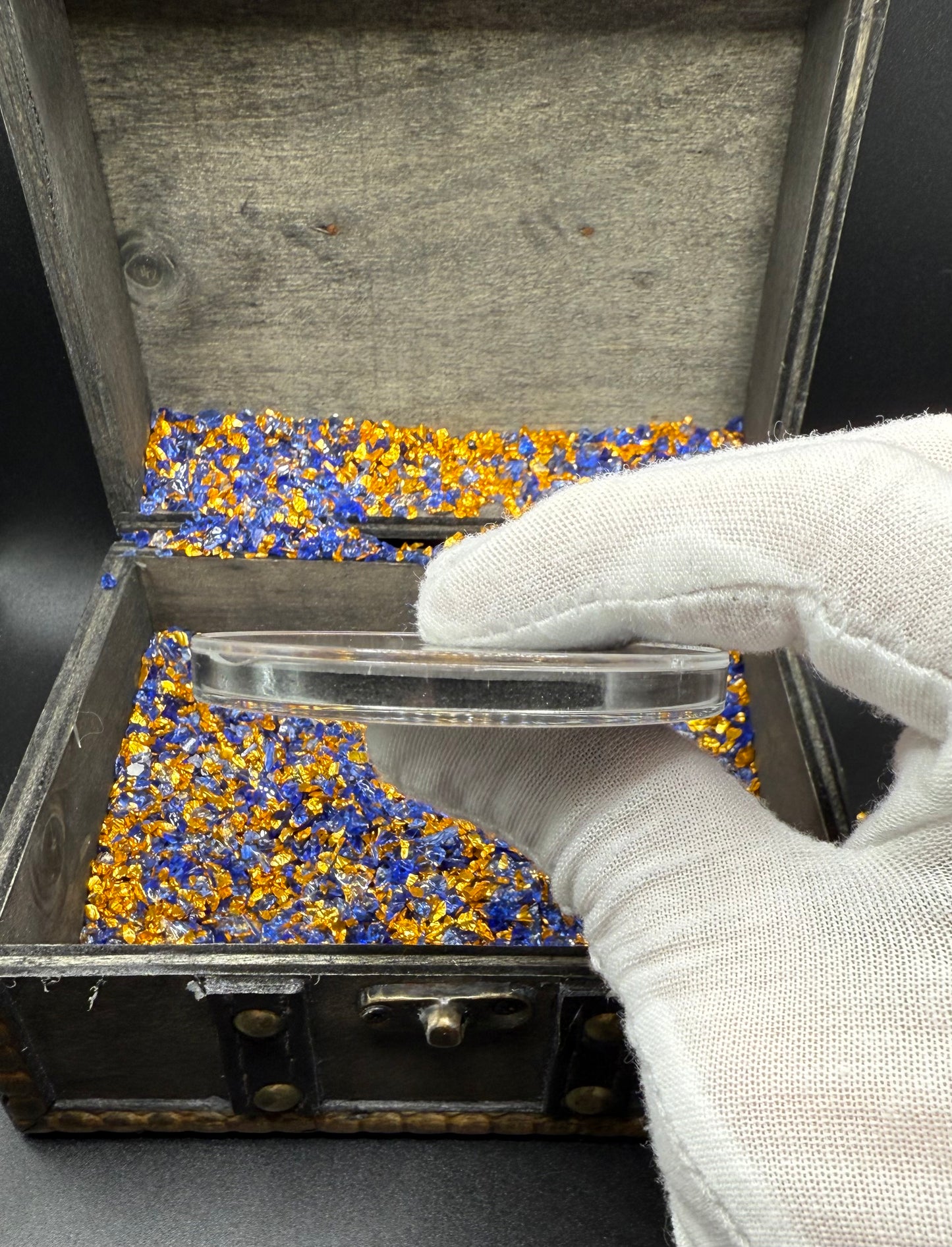 'Potosi Pillars & Waves Spanish Cob' Pirate Treasure Hand Crafted by Peculiar Coins 27 Gram .999 Fine Silver Round Pirate Design Antique Finish Includes Wood Treasure Chest, Capsule & COA Mint Condition