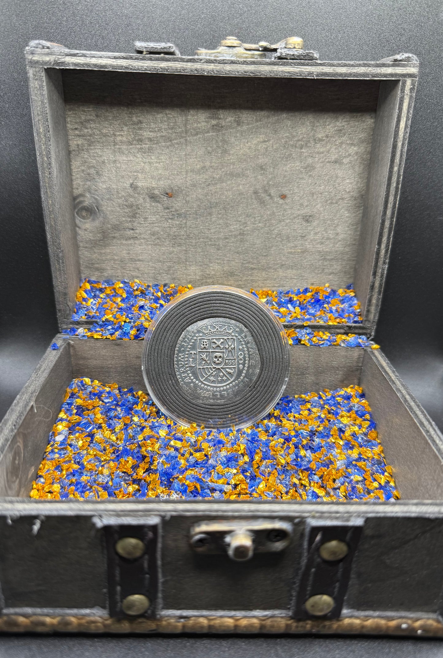 '1715 Spanish Silver' Pirate Treasure Hand Crafted by Peculiar Coins 27 Gram .999 Fine Silver Round Antique Finish Includes Wood Treasure Chest, Capsule & COA Mint Condition