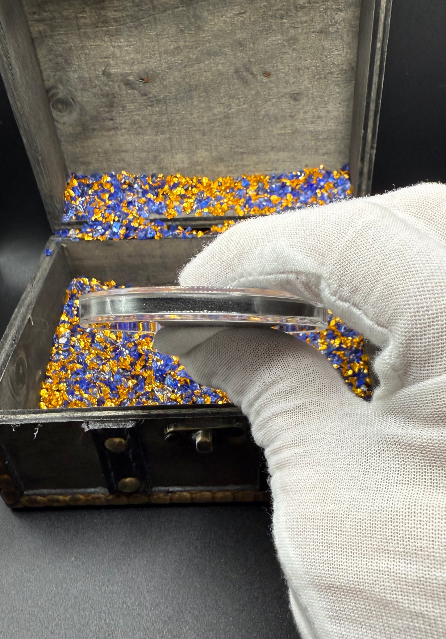 '1715 Spanish Silver' Pirate Treasure Hand Crafted by Peculiar Coins 27 Gram .999 Fine Silver Round Antique Finish Includes Wood Treasure Chest, Capsule & COA Mint Condition