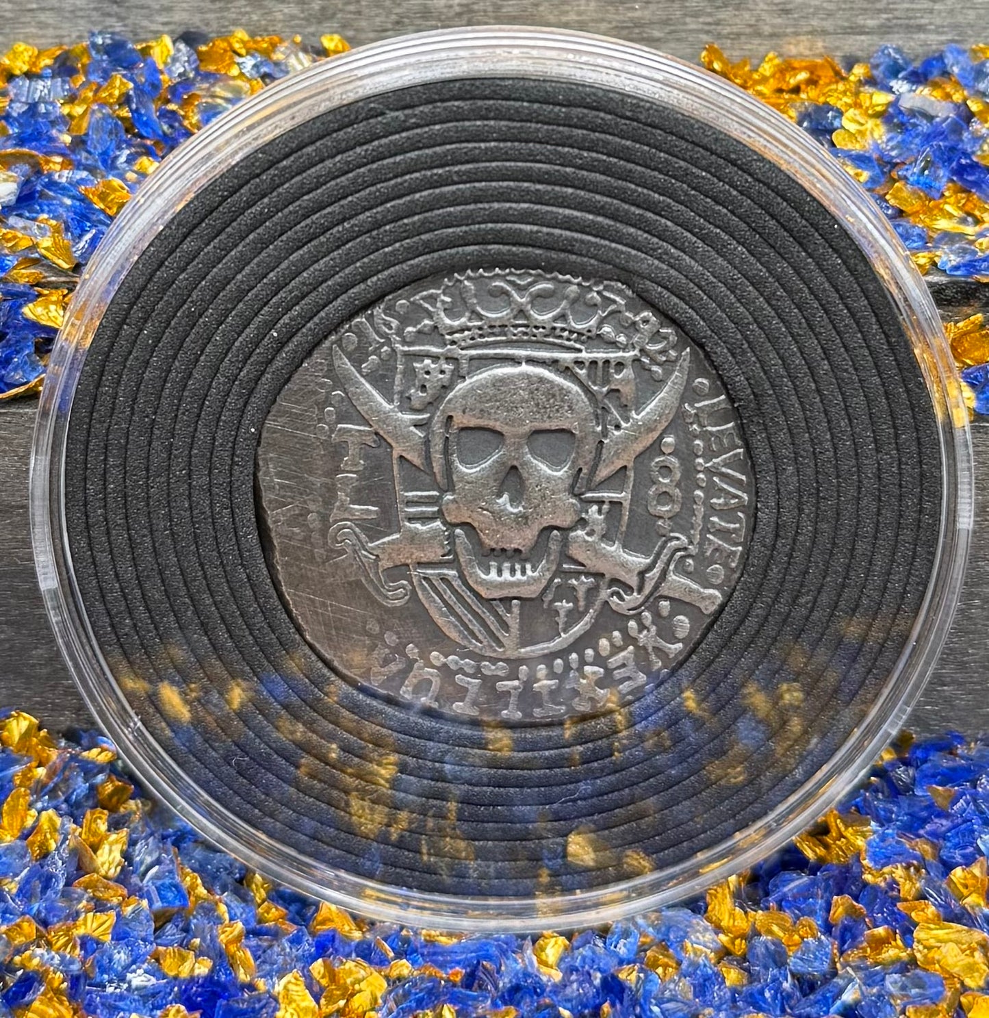 '1692 Piece of Eight' Pirate Treasure Hand Crafted by Peculiar Coins 27 Gram .999 Fine Silver Round Antique Finish Includes Wood Treasure Chest, Capsule & COA Mint Condition