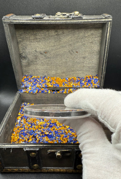 '1622 Atocha Shipwreck 400th Anniversary 8 Reales Silver Cob' Hand Crafted by Daniel Carr 24 Grams .999 Fine Silver Round Antique Finish Includes Wood Treasure Chest, Capsule & COA