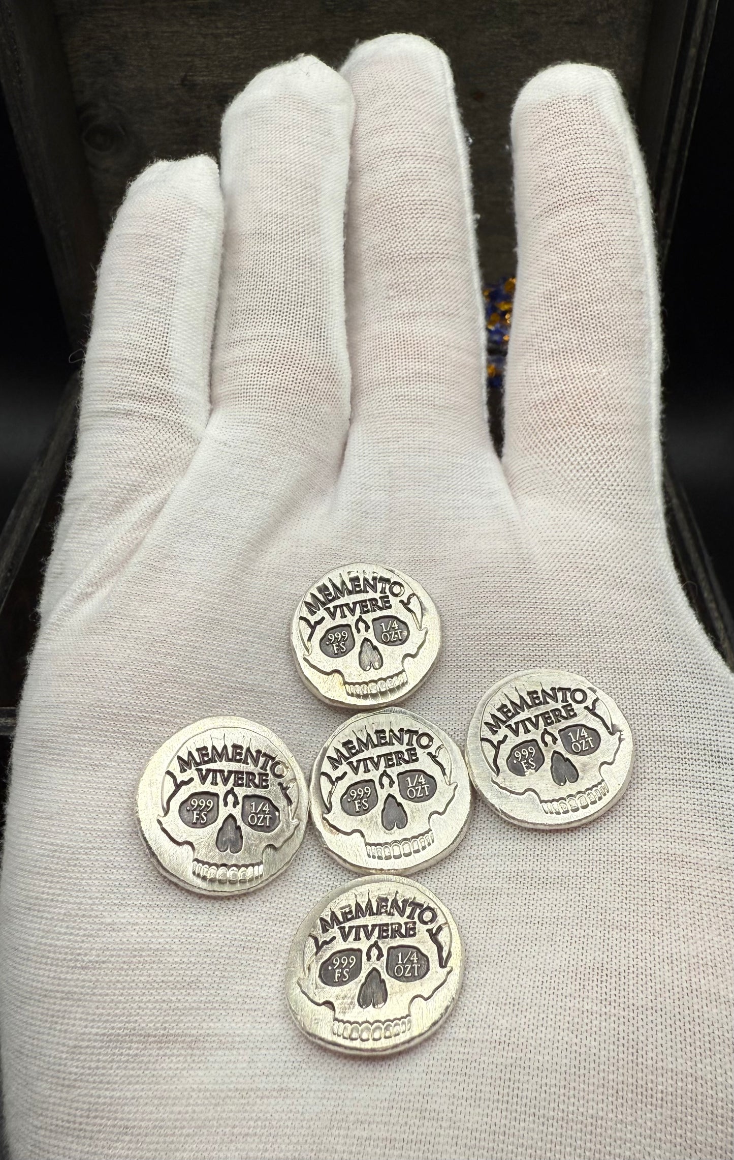 'Memento Vivere' Pirate Treasure by Mutiny Metals 1.25 Troy Ounce .999 Fine Silver Round 5 Piece Set Antique Finish Includes Wood Treasure Chest, Capsule & COA