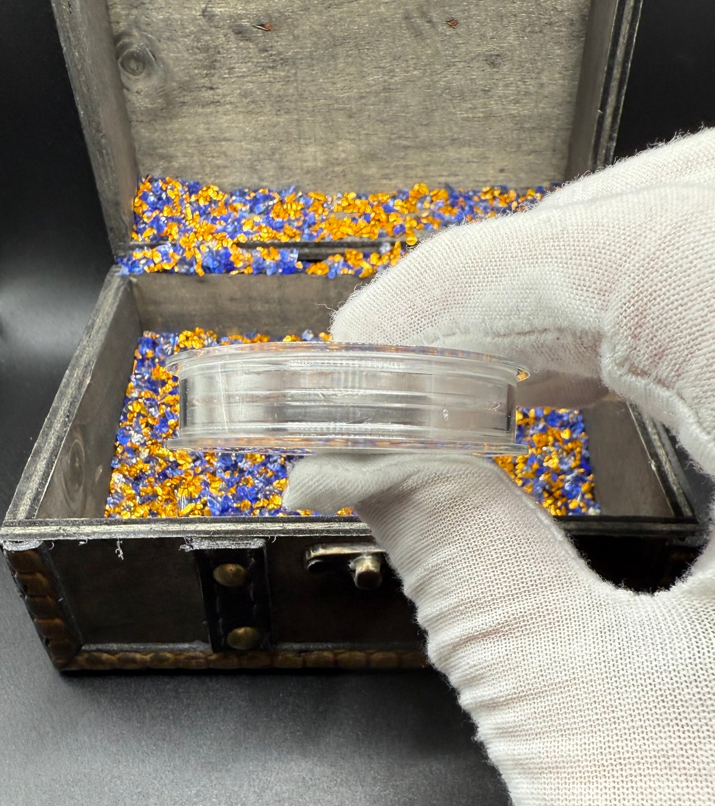 'Muerta Doubloon'  Pirate Treasure Hand Crafted by Yeager Mint 25 Grams .999 Fine Silver Round Antique Finish Includes Wood Treasure Chest, Capsule & COA Mint Condition