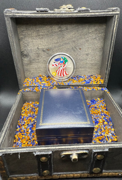 Colorized Hand Painted 2000 $1 American Silver Eagle Coin Brilliant Uncirculated Excellent Condition Satin Finish Includes New Capsule, COA, Coin Box & Wooden Treasure Box