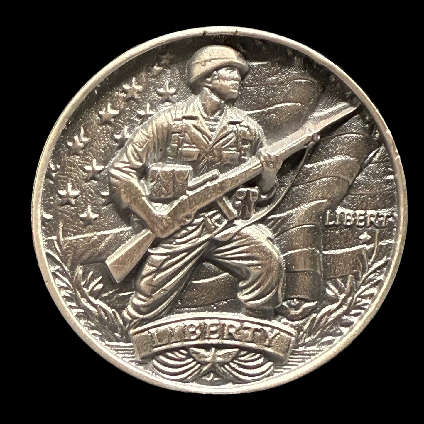 'Defender of Liberty' Hand Crafted by Reckless Metals 1.4 oz .999 Fine Silver Round Antique Finish Includes Wood Treasure Chest, Capsule & COA Mint Condition Limited Edition 1 of 61