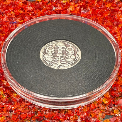 'Brought a Knife to a Gun Fight' Hand Crafted by Mutiny Metals 1 oz .999 Fine Silver Round Antique Finish Includes Wood Treasure Chest, Capsule & COA Limited Edition