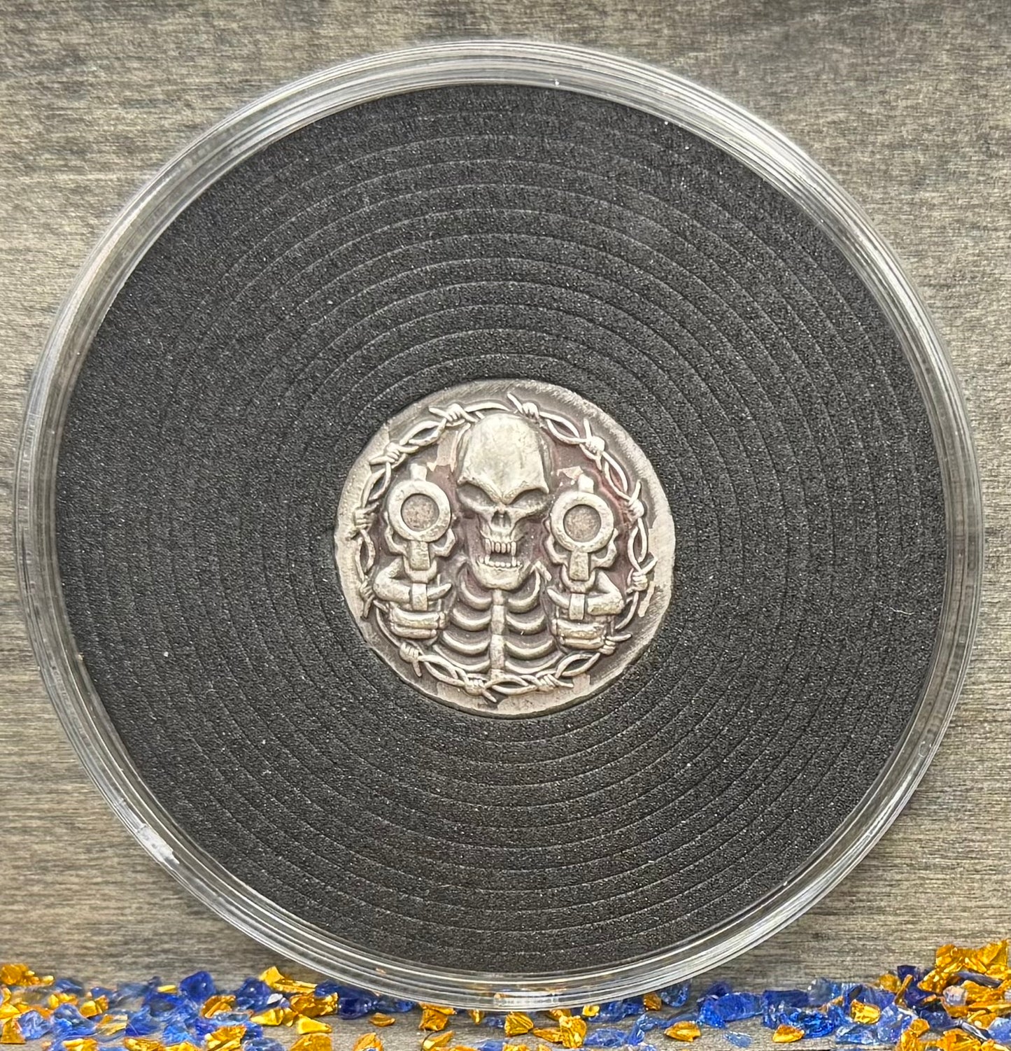 'Brought a Knife to a Gun Fight' Hand Crafted by Mutiny Metals 1 oz .999 Fine Silver Round Antique Finish Includes Wood Treasure Chest, Capsule & COA Limited Edition