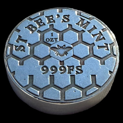 Pokémon ' Squirtle' 1 oz .999 Pure Silver Round Hand Crafted by St Bee's in England, Satin Finish, Includes Poké Ball & COA, Mint Condition Limited Edition