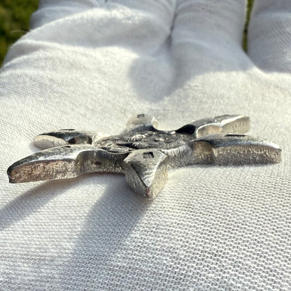 'Twin Dragon Star' 1.04 oz .999 Fine Silver Star Hand Crafted by St Bee's in England, Shiny Finish, Includes Earbud Case & COA, Mint Condition, Limited Edition