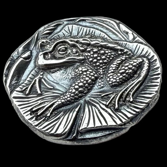 'Cute Frog' .5 oz .999 Pure Silver Nugget Hand Crafted by St Bee's in England, Shiny Finish, Includes Wooden Box & COA, Mint Condition Limited Edition