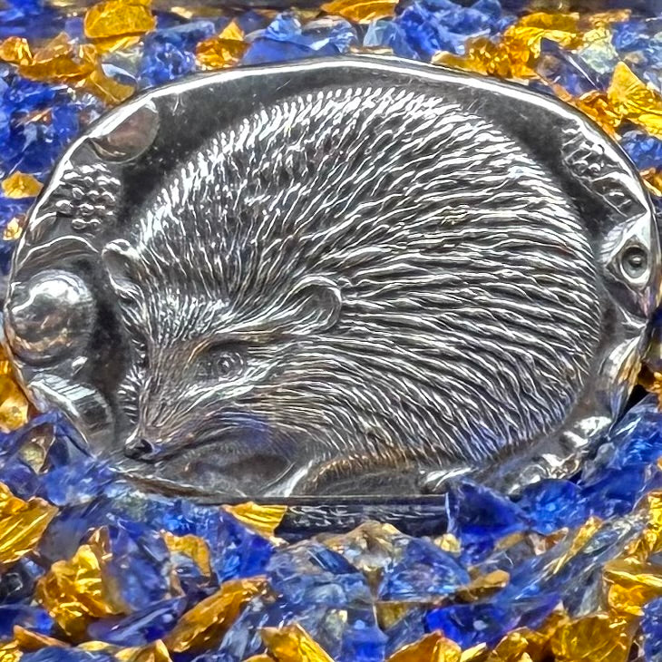 'Hedgehog' .5 oz .999 Pure Silver Nugget Hand Crafted by St Bee's in England, Shiny Finish, Includes Wooden Box & COA, Mint Condition Limited Edition