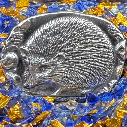 'Hedgehog' .5 oz .999 Pure Silver Nugget Hand Crafted by St Bee's in England, Shiny Finish, Includes Wooden Box & COA, Mint Condition Limited Edition