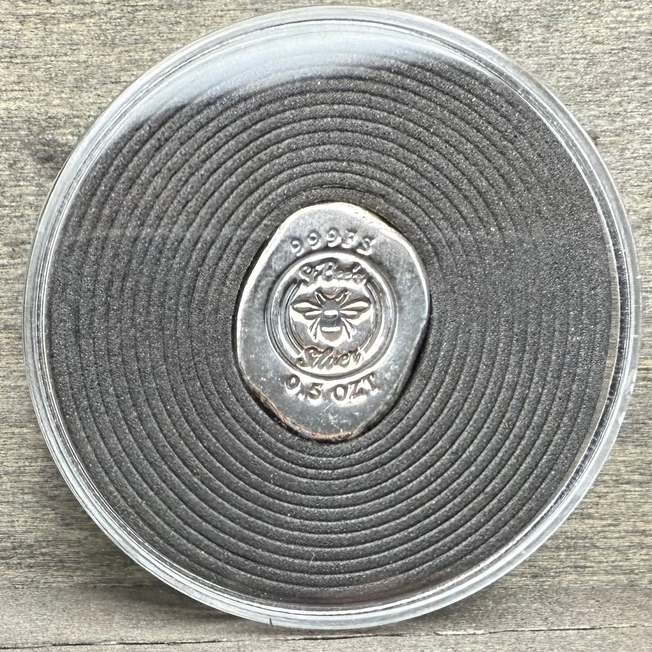 'Hedgehog' .5 oz .999 Pure Silver Nugget Hand Crafted by St Bee's in England, Shiny Finish, Includes Wooden Box & COA, Mint Condition Limited Edition