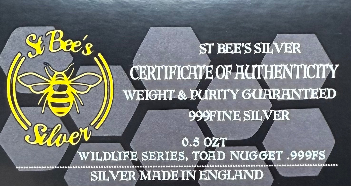 'Cute Frog' .5 oz .999 Pure Silver Nugget Hand Crafted by St Bee's in England, Shiny Finish, Includes Wooden Box & COA, Mint Condition Limited Edition