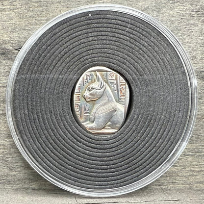 Egyptian Series 'Cat' .5 oz .999 Pure Silver Nugget Hand Crafted by St Bee's in England, Antique Finish, Includes Wooden Box & COA, Mint Condition Limited Edition