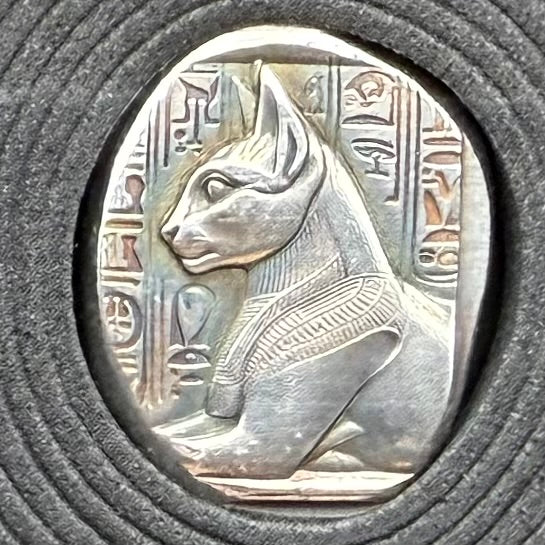 Egyptian Series 'Cat' .5 oz .999 Pure Silver Nugget Hand Crafted by St Bee's in England, Antique Finish, Includes Wooden Box & COA, Mint Condition Limited Edition